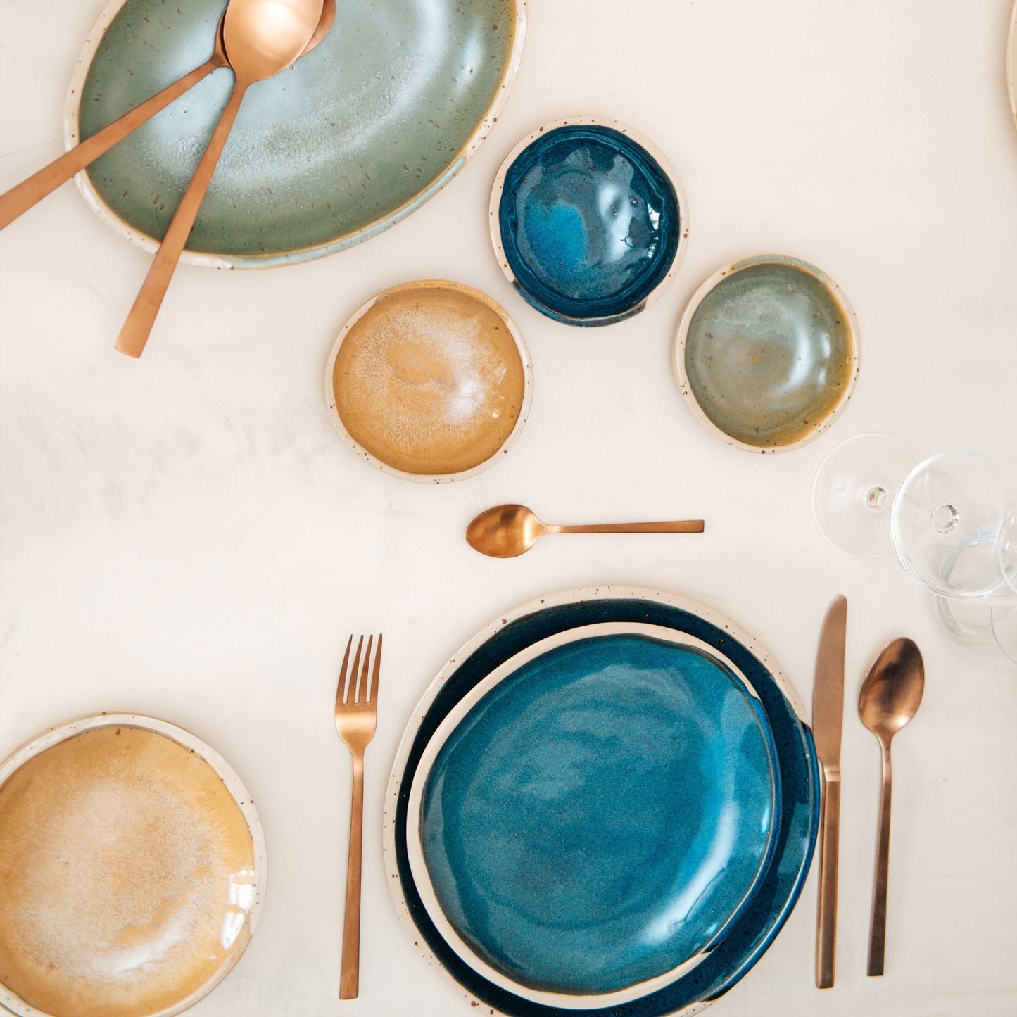 keramiek servies Bord_aan_Tafel