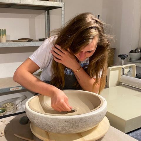 workshop van keramiek servies maken